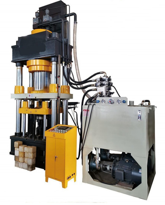 Individu gravant en refief de alimentation automatique de machine de porte en acier puissance déterminée formant la presse hydraulique