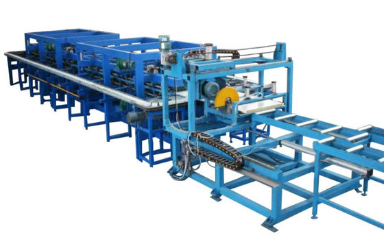 Petit pain de panneau &quot;sandwich&quot; de la CE formant la machine 10m/minute pour la tuile de toit