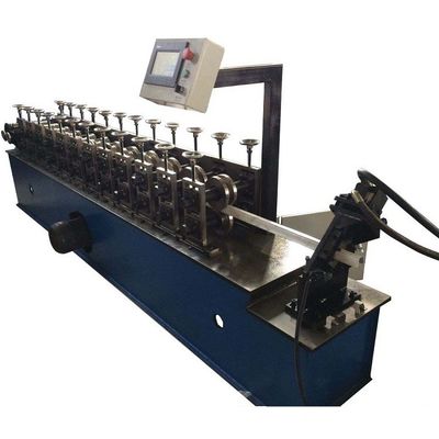 petit pain de la Manche de 2T Furring formant la tuile en acier de la machine 40m/min