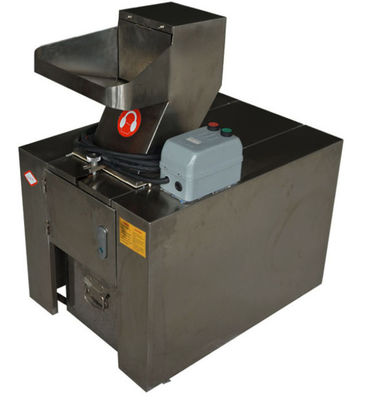 Équipement de transformation de la viande SS304, machine animale de broyeur de l'os 600kg/h