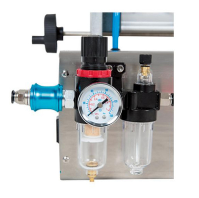 Machine de remplissage liquide principale simple du piston 5000ML 30bpm 10W