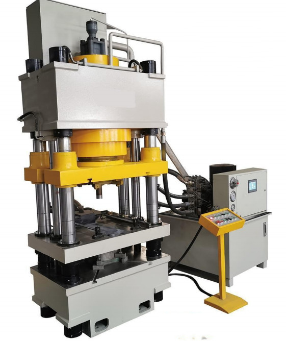 Individu gravant en refief de alimentation automatique de machine de porte en acier puissance déterminée formant la presse hydraulique