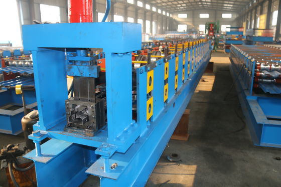 Petit pain de support de stockage d'étagère en métal formant la machine 3T 12m/min